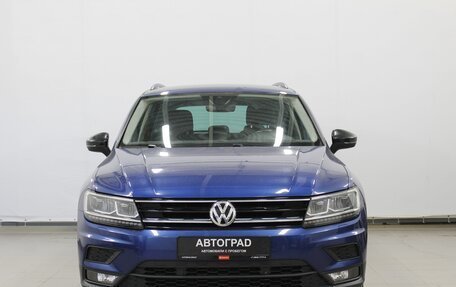 Volkswagen Tiguan II, 2019 год, 2 470 000 рублей, 2 фотография