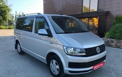 Volkswagen Caravelle T6 рестайлинг, 2017 год, 3 055 000 рублей, 1 фотография