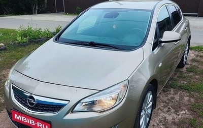 Opel Astra J, 2011 год, 850 000 рублей, 1 фотография