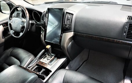 Toyota Land Cruiser 200, 2009 год, 2 599 800 рублей, 3 фотография