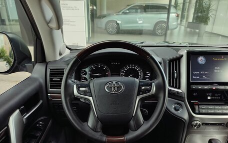 Toyota Land Cruiser 200, 2018 год, 6 690 000 рублей, 23 фотография