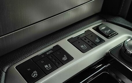 Toyota Land Cruiser 200, 2018 год, 6 690 000 рублей, 37 фотография