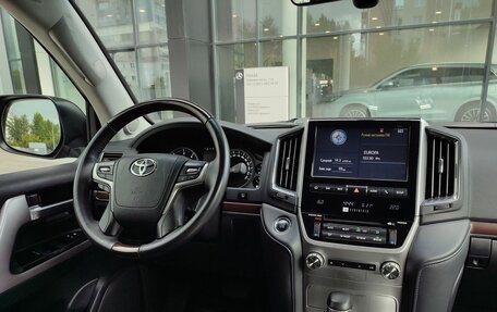 Toyota Land Cruiser 200, 2018 год, 6 690 000 рублей, 33 фотография