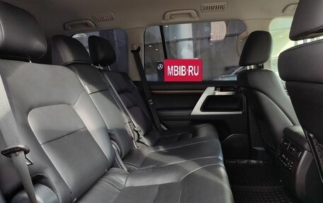 Toyota Land Cruiser 200, 2018 год, 6 690 000 рублей, 30 фотография