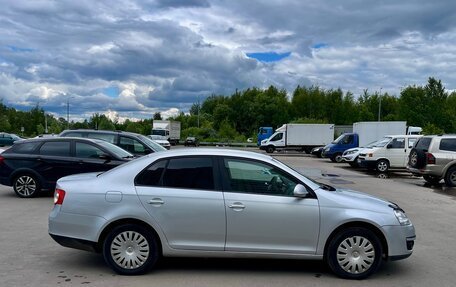 Volkswagen Jetta VI, 2009 год, 540 000 рублей, 3 фотография