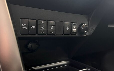 Toyota RAV4, 2015 год, 1 745 000 рублей, 2 фотография