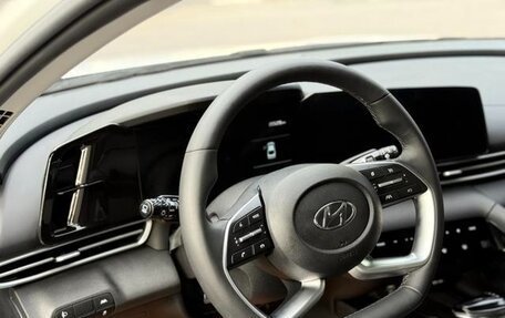 Hyundai Elantra, 2021 год, 1 060 000 рублей, 10 фотография