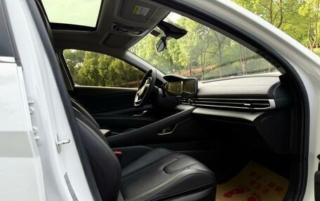 Hyundai Elantra, 2021 год, 1 060 000 рублей, 14 фотография