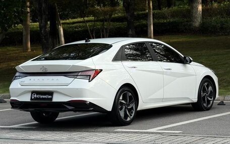 Hyundai Elantra, 2021 год, 1 060 000 рублей, 6 фотография