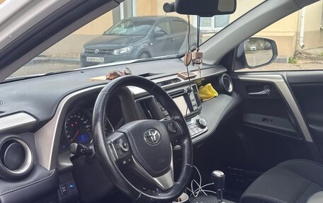 Toyota RAV4, 2013 год, 1 750 000 рублей, 5 фотография