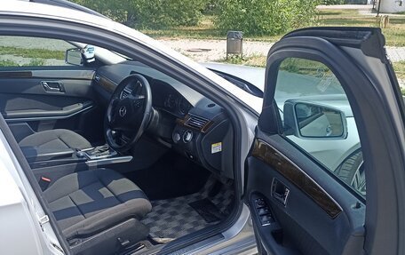 Mercedes-Benz E-Класс, 2010 год, 1 760 000 рублей, 7 фотография
