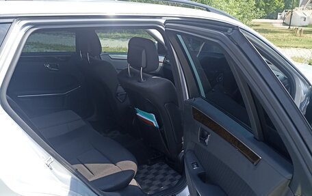 Mercedes-Benz E-Класс, 2010 год, 1 760 000 рублей, 8 фотография