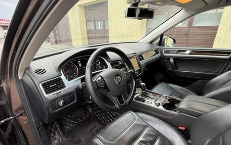 Volkswagen Touareg III, 2011 год, 2 200 000 рублей, 8 фотография