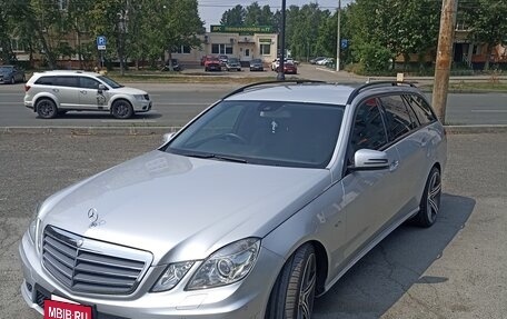 Mercedes-Benz E-Класс, 2010 год, 1 760 000 рублей, 2 фотография