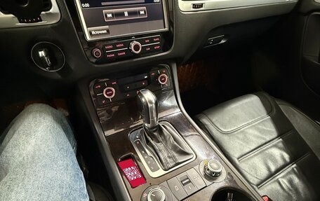 Volkswagen Touareg III, 2011 год, 2 200 000 рублей, 7 фотография
