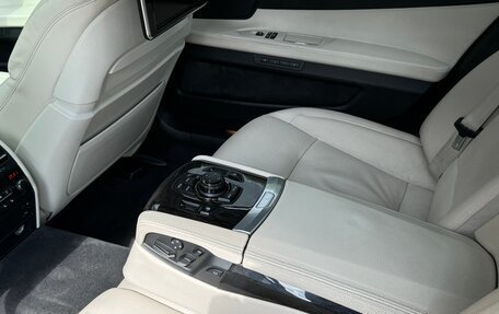 BMW 7 серия, 2012 год, 2 200 000 рублей, 19 фотография