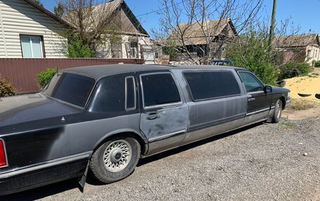 Lincoln Town Car II, 1996 год, 230 000 рублей, 2 фотография
