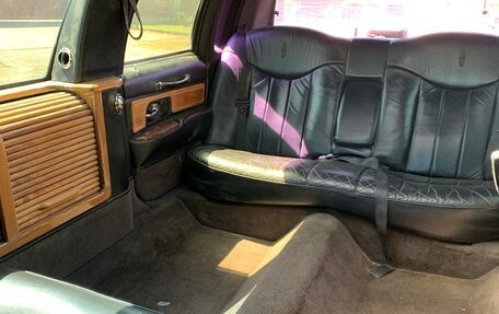 Lincoln Town Car II, 1996 год, 230 000 рублей, 7 фотография