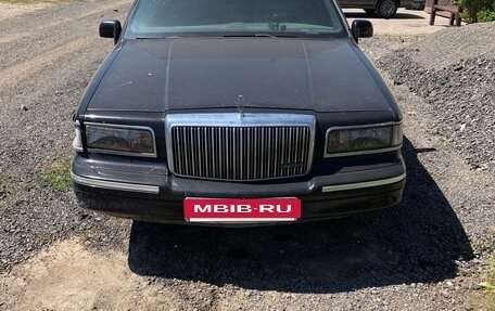 Lincoln Town Car II, 1996 год, 230 000 рублей, 3 фотография