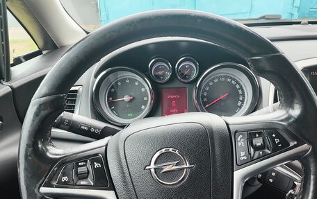 Opel Astra J, 2011 год, 850 000 рублей, 3 фотография