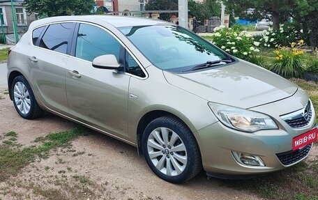 Opel Astra J, 2011 год, 850 000 рублей, 7 фотография