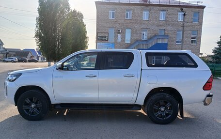 Toyota Hilux VIII, 2021 год, 4 290 000 рублей, 3 фотография