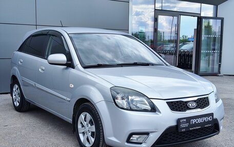 KIA Rio II, 2010 год, 750 000 рублей, 3 фотография