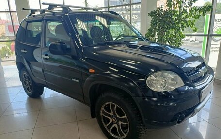 Chevrolet Niva I рестайлинг, 2009 год, 499 000 рублей, 3 фотография