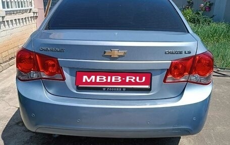 Chevrolet Cruze II, 2010 год, 650 000 рублей, 6 фотография
