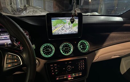 Mercedes-Benz CLA, 2018 год, 1 800 000 рублей, 10 фотография