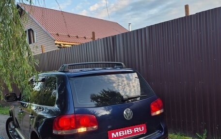 Volkswagen Touareg III, 2005 год, 850 000 рублей, 2 фотография