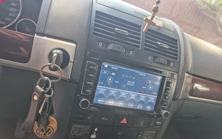 Volkswagen Touareg III, 2005 год, 850 000 рублей, 15 фотография