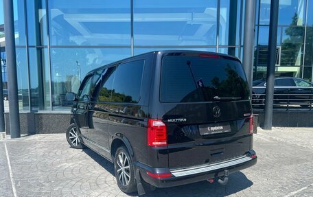 Volkswagen Multivan T6 рестайлинг, 2019 год, 5 250 000 рублей, 8 фотография