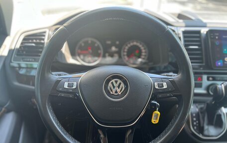 Volkswagen Multivan T6 рестайлинг, 2019 год, 5 250 000 рублей, 11 фотография