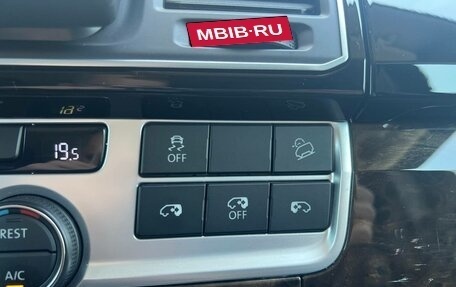 Volkswagen Multivan T6 рестайлинг, 2019 год, 5 250 000 рублей, 15 фотография