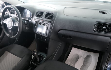 Volkswagen Polo VI (EU Market), 2012 год, 699 000 рублей, 20 фотография