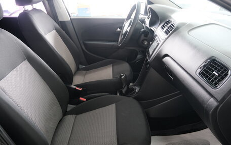 Volkswagen Polo VI (EU Market), 2012 год, 699 000 рублей, 21 фотография