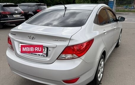 Hyundai Solaris II рестайлинг, 2013 год, 700 000 рублей, 8 фотография