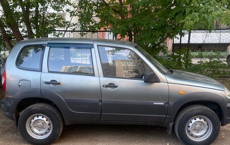 Chevrolet Niva I рестайлинг, 2009 год, 370 000 рублей, 1 фотография