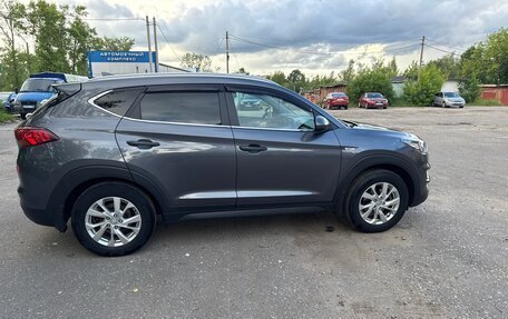 Hyundai Tucson III, 2019 год, 2 200 000 рублей, 3 фотография