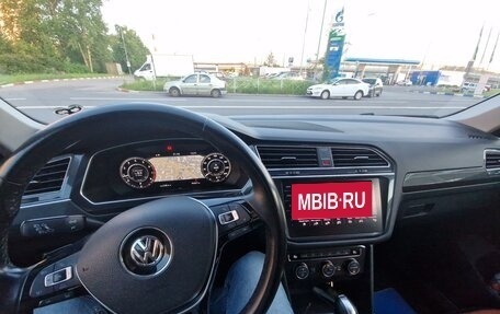 Volkswagen Tiguan II, 2017 год, 2 800 000 рублей, 13 фотография