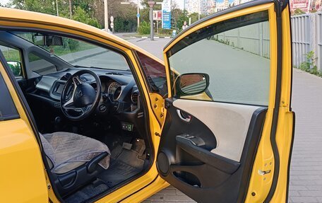 Honda Fit III, 2011 год, 990 000 рублей, 4 фотография