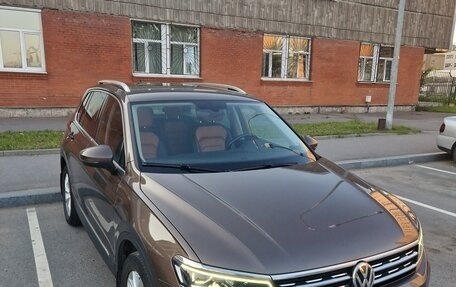 Volkswagen Tiguan II, 2017 год, 2 800 000 рублей, 3 фотография