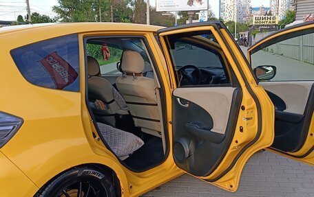 Honda Fit III, 2011 год, 990 000 рублей, 9 фотография