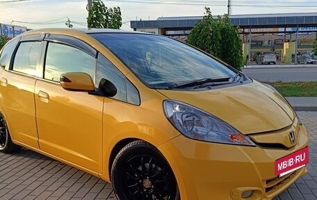 Honda Fit III, 2011 год, 990 000 рублей, 16 фотография