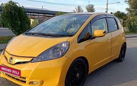 Honda Fit III, 2011 год, 990 000 рублей, 6 фотография
