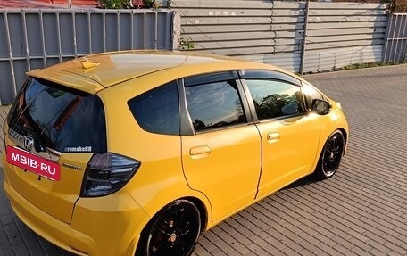 Honda Fit III, 2011 год, 990 000 рублей, 23 фотография