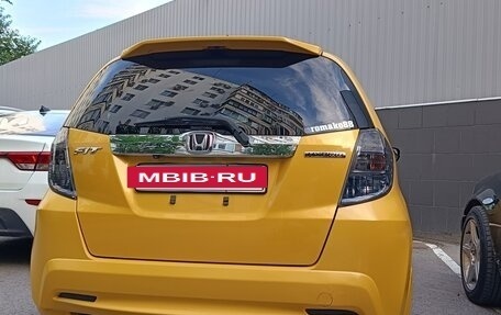 Honda Fit III, 2011 год, 990 000 рублей, 26 фотография