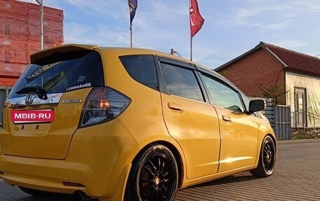 Honda Fit III, 2011 год, 990 000 рублей, 27 фотография