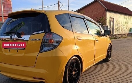 Honda Fit III, 2011 год, 990 000 рублей, 25 фотография